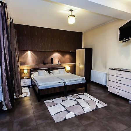 Aparthotel Apart-Lux à Bytom Extérieur photo