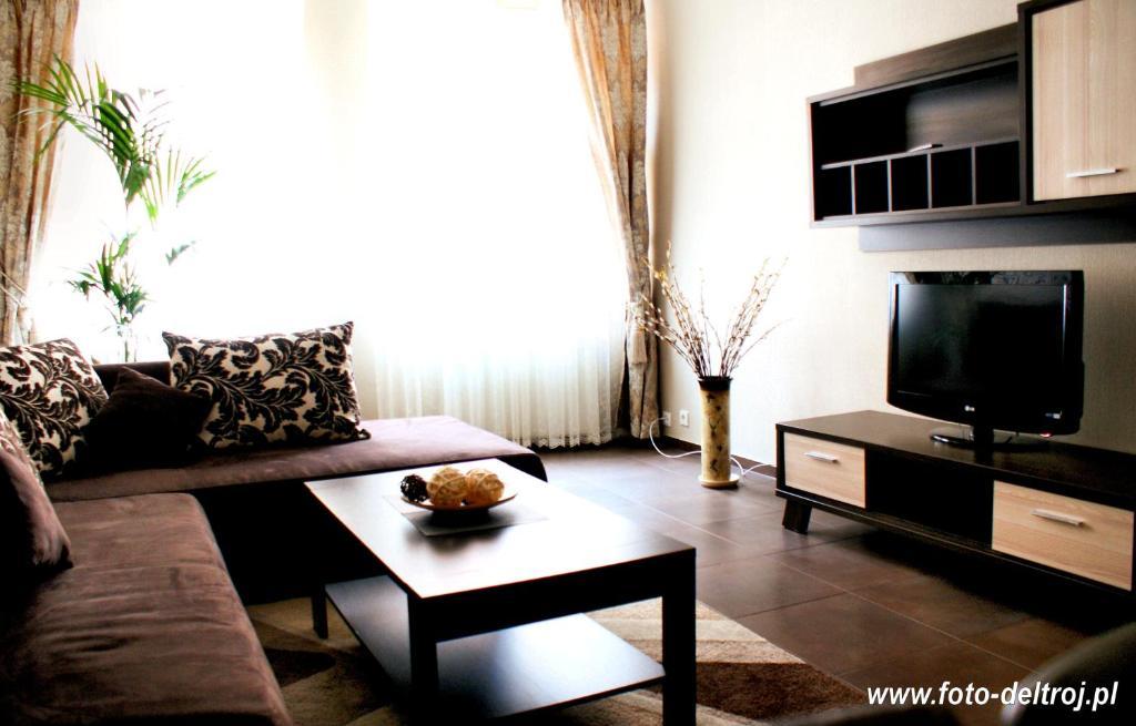 Aparthotel Apart-Lux à Bytom Extérieur photo