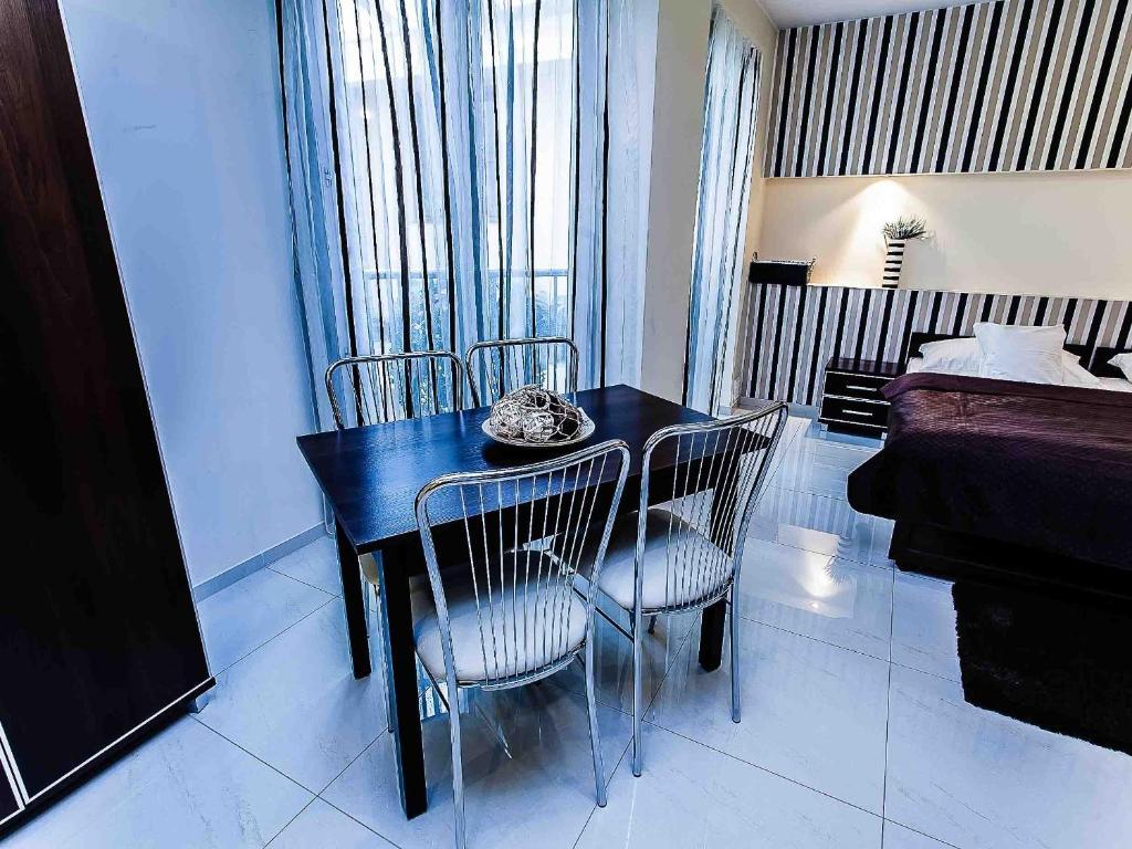 Aparthotel Apart-Lux à Bytom Extérieur photo