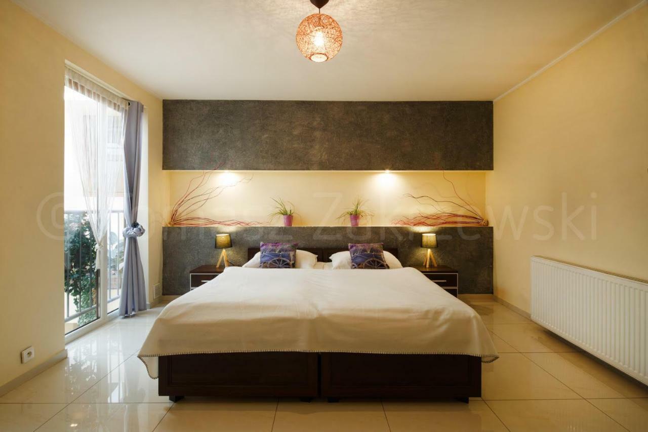 Aparthotel Apart-Lux à Bytom Extérieur photo