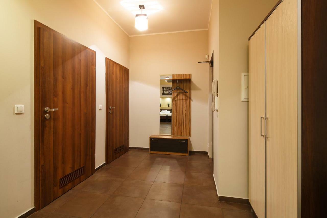 Aparthotel Apart-Lux à Bytom Extérieur photo